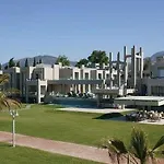 Ambrosia & Hotel 5*