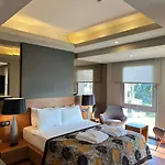 Hotel Ambrosia &