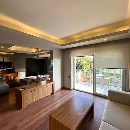 Ambrosia & Szálloda 5*