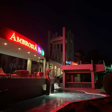 安博罗西亚酒店 5*