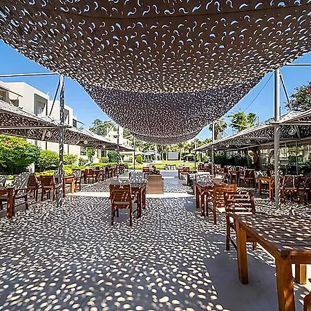 Hotel Ambrosia &